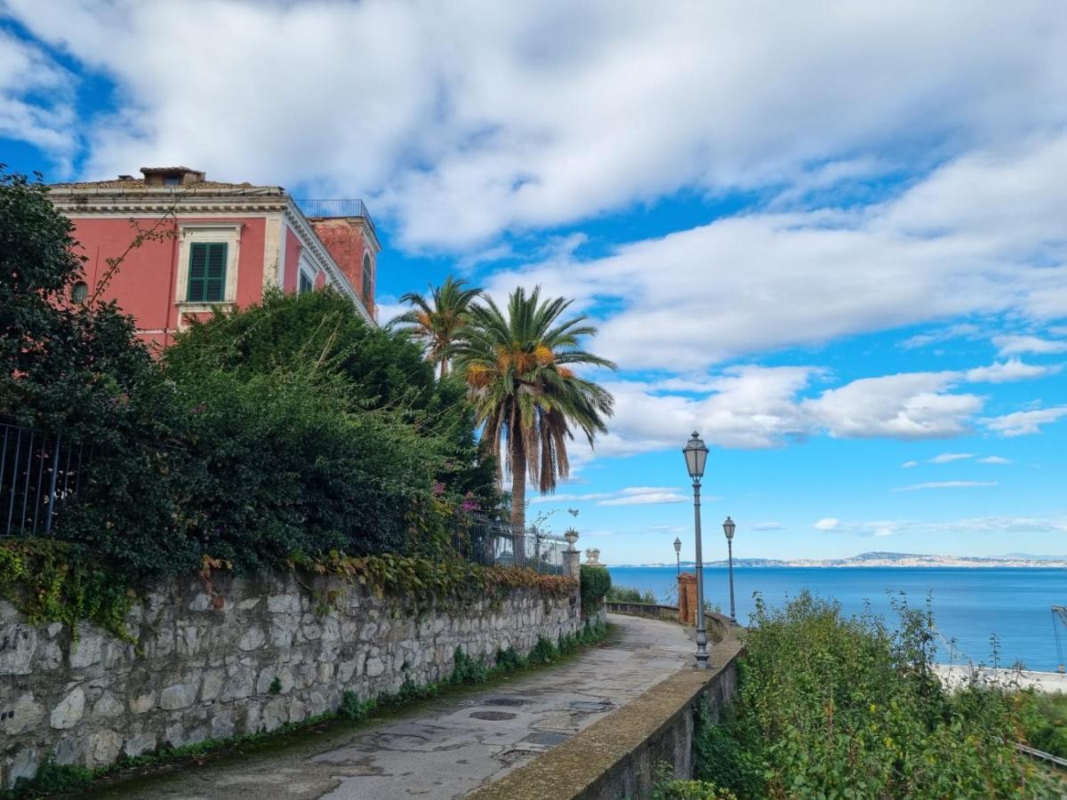 Relais Al Castello Bed & Breakfast Castellammare di Stabia Luaran gambar